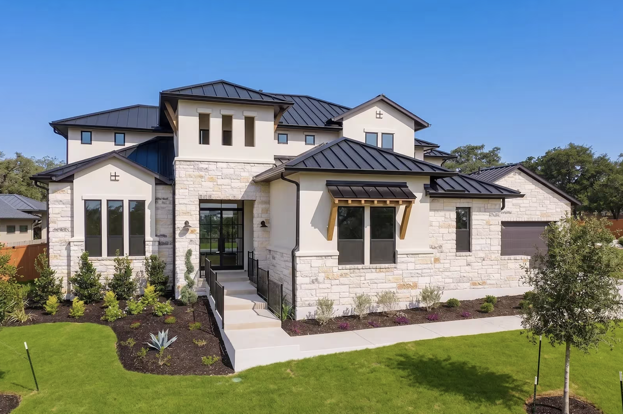 #2 Caliterra July26_ Design Features Homebuyers Are Loving Right Now at Caliterra